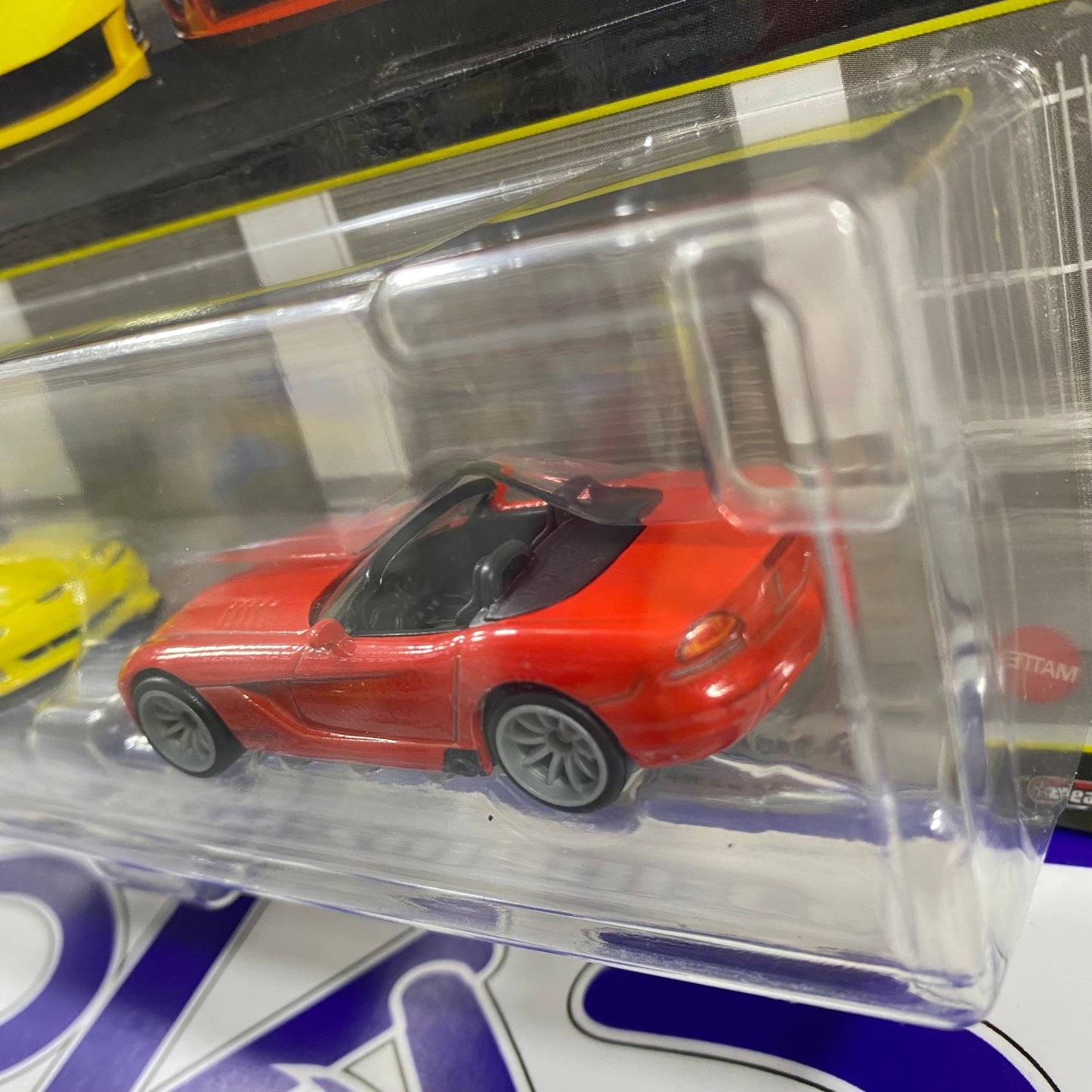 JHW54 2012 CORVETTE Z06 / 2003 DODGE VIPER SRT - 10