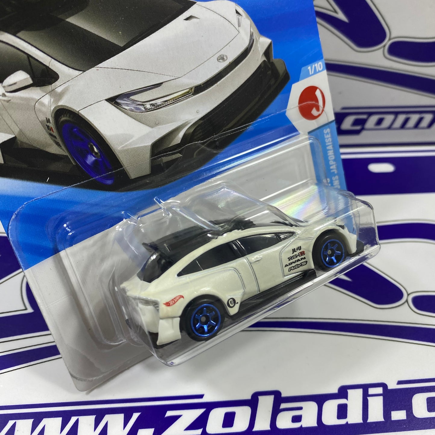 JJH37 TOYOTA PRIUS CUSTOM