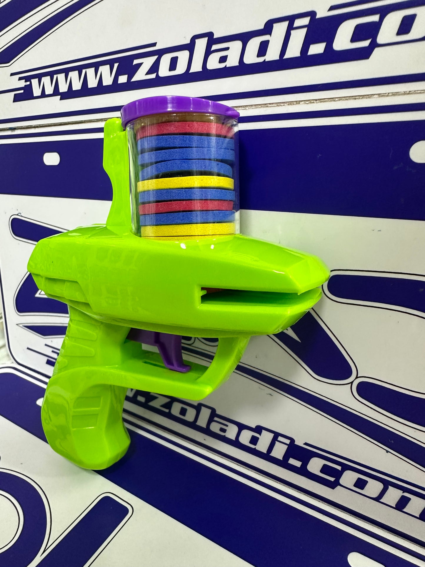 PISTOLA DE JUGUETE CON BALAS DE CORROSPUM