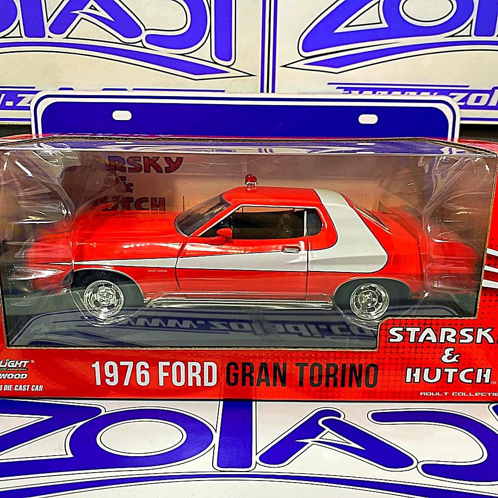 84042 1/24 1976 FORD GRAN TORINO