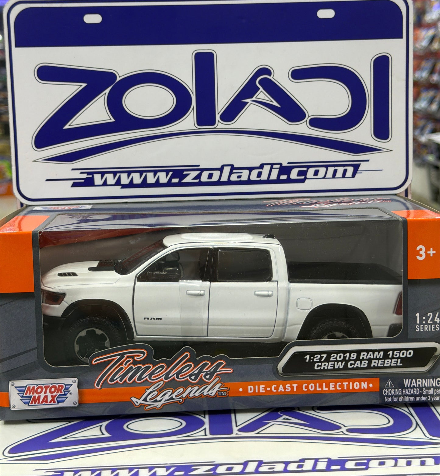 70358 RAM 1500 CREW CAB REBEL 1/24 MOTORMAX