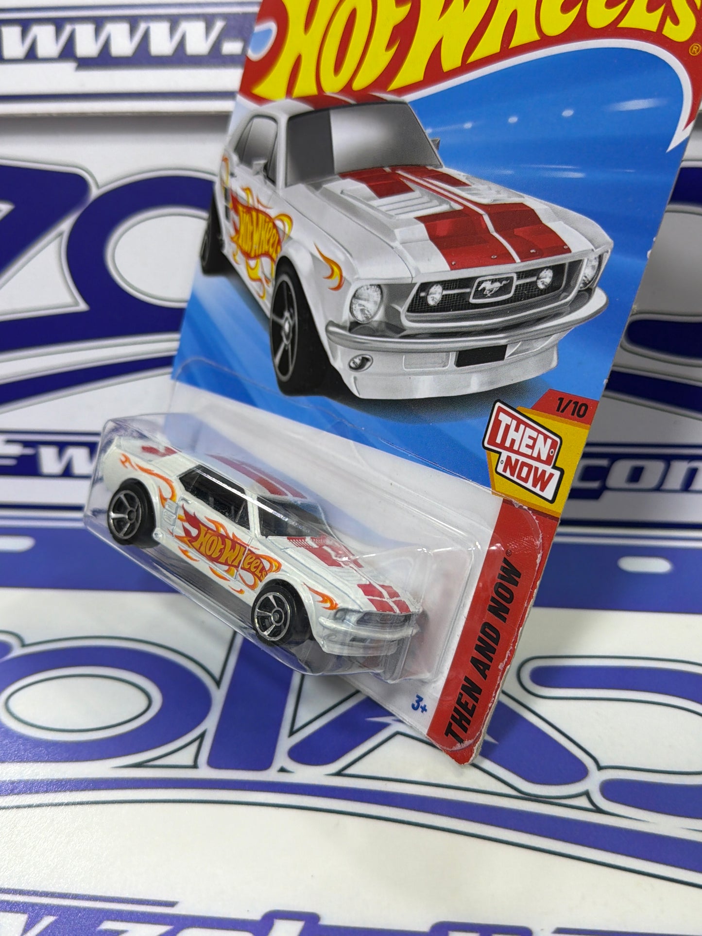 HYY62  67 FORD MUSTANG COUPE