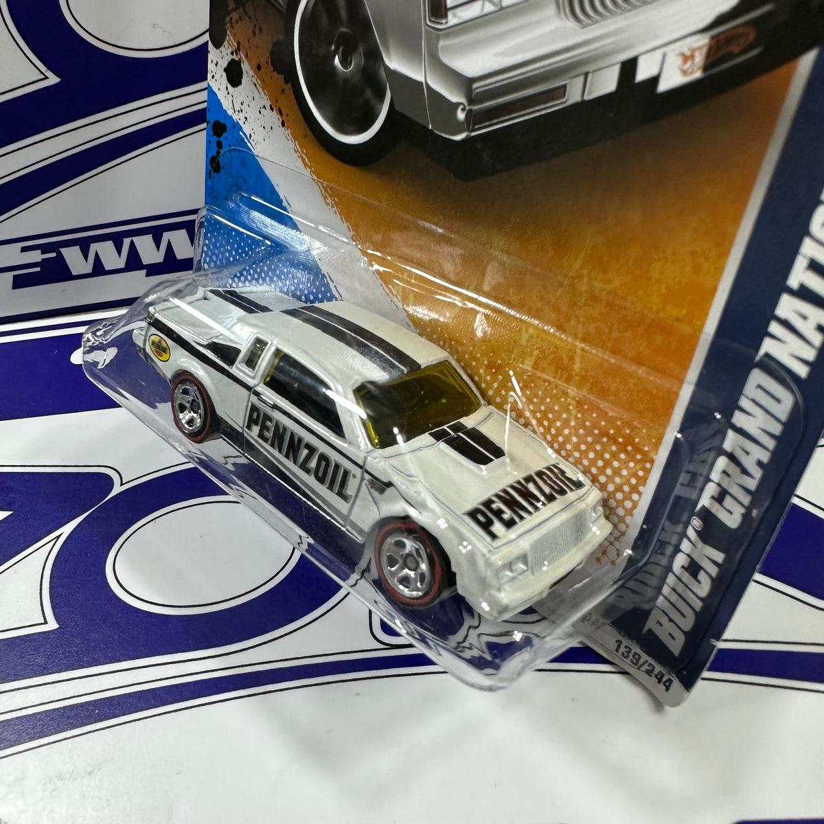 V0030 BUICK GRAND NATIONAL
