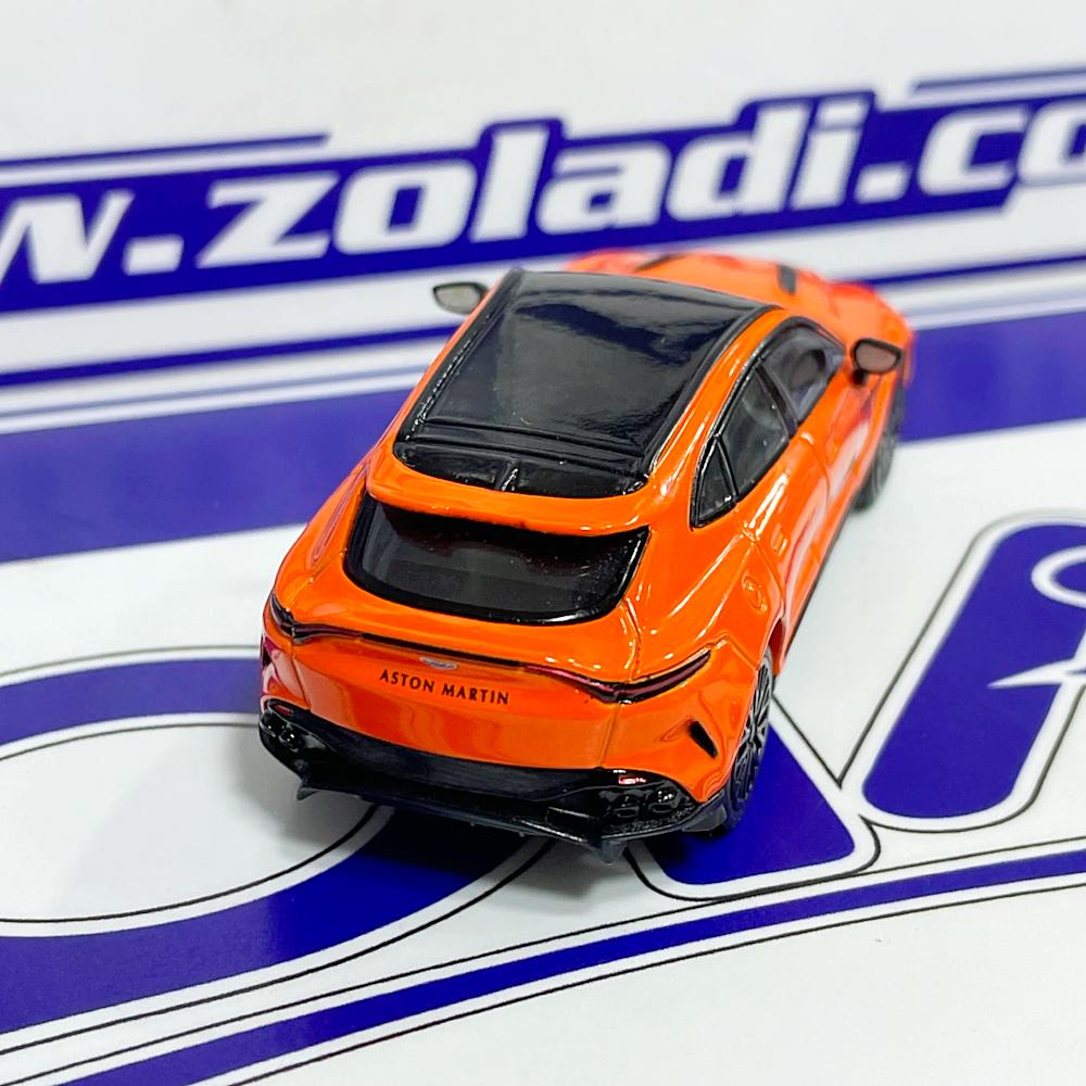 POP RACE ASTON MARTIN DBX 707