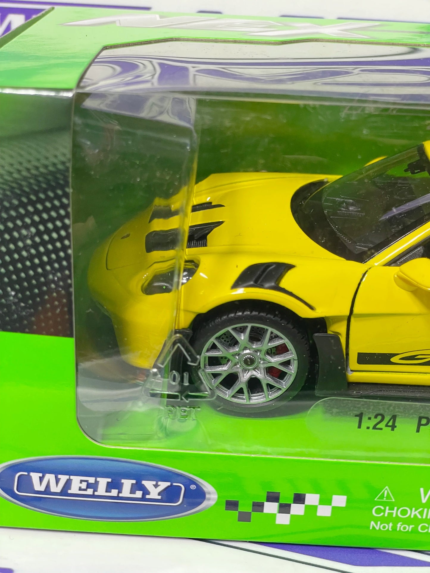 24122 1/24 PORSCHE 911 GT3 RS 992