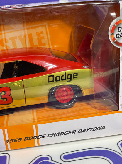 36297 1/24 1969 DODGE CHARGER DAYTONA
