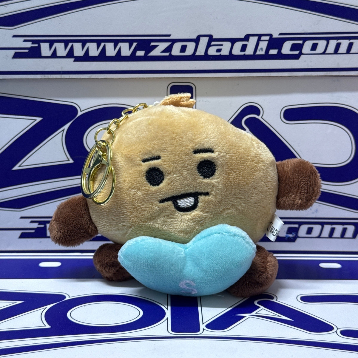 PELUCHE BTS MODELO ALEATORIO