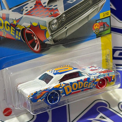 HCW34 DODGE DART