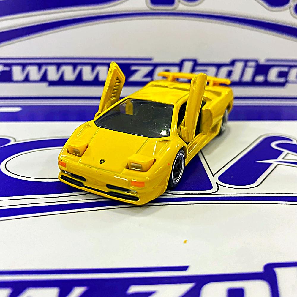 SU TOMICA LAMBORGHINI DIABLO SV