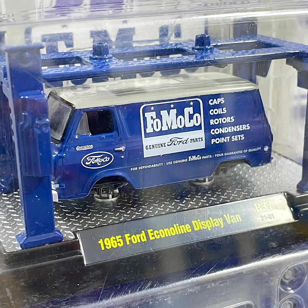 37000 1965 FORD ECONOLINE DISPLAY VAN