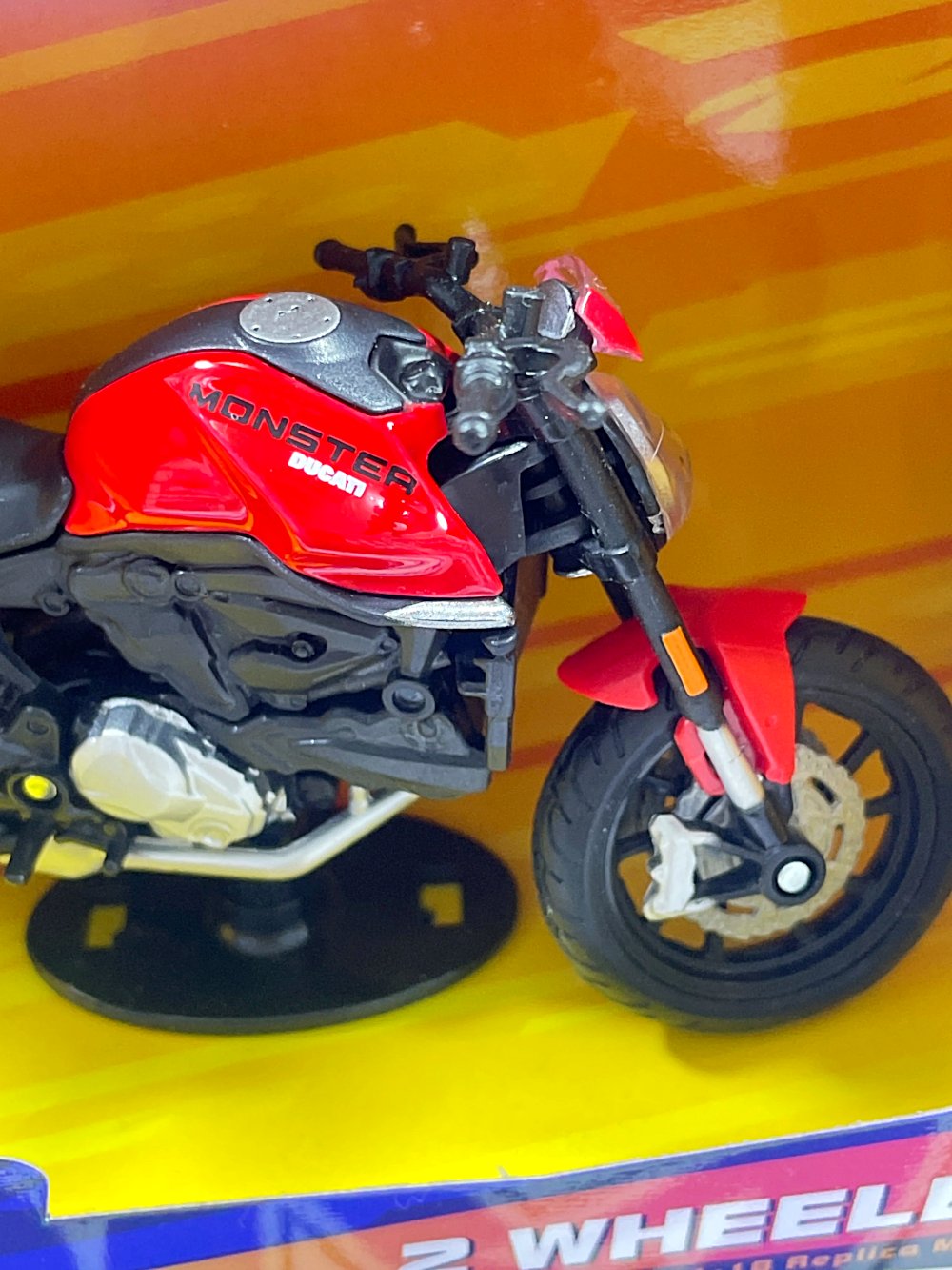 31300 1/18 ADVENTURE FORCE  DUCATI MONSTER