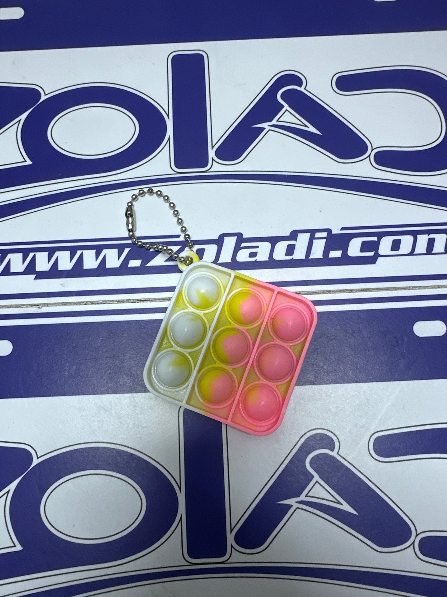 LLAVERO RELAJANTE POP IT 1UND Dolar Zoladi