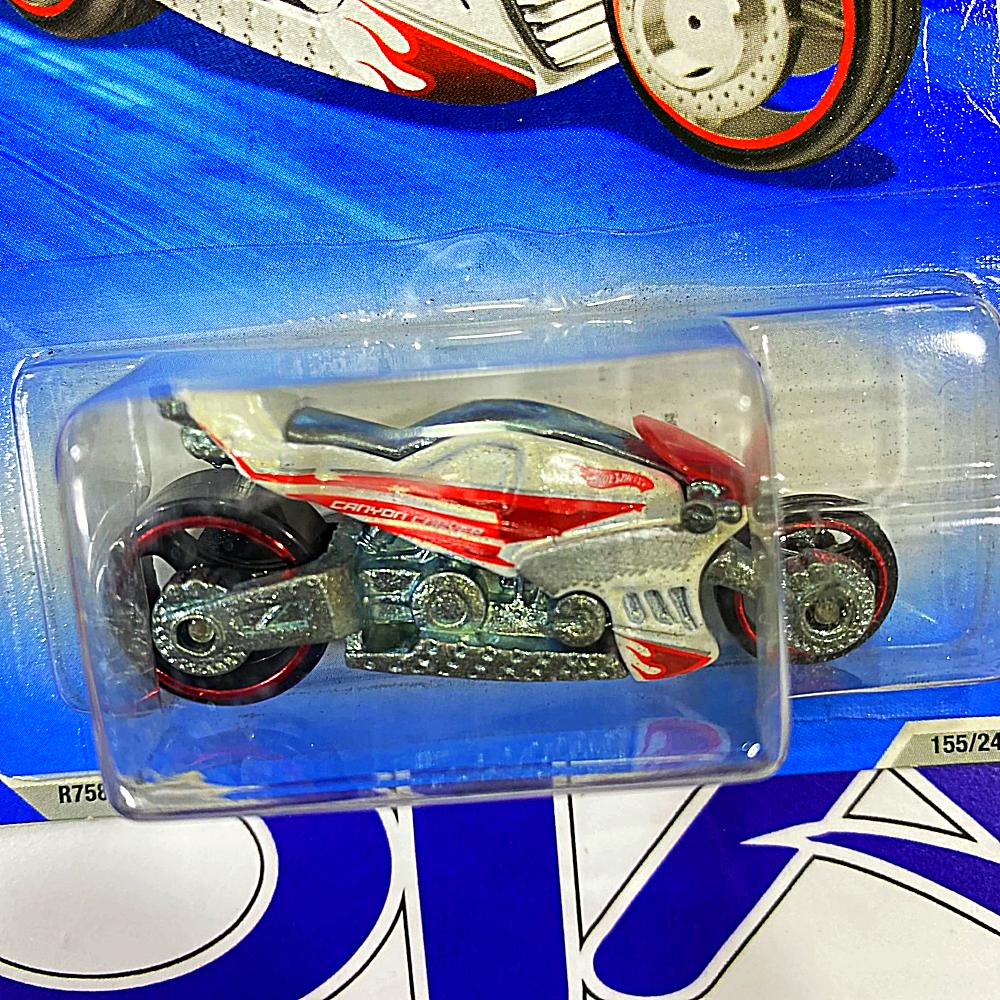 R7580 CANYON CARVER