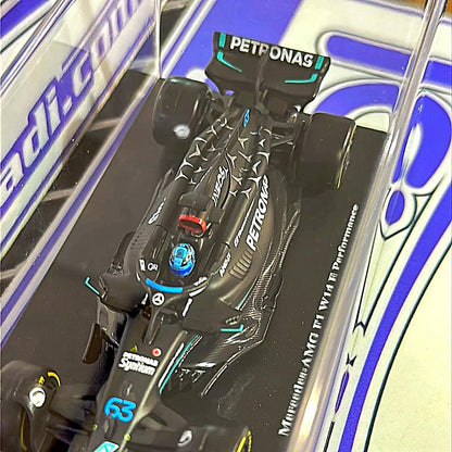 02416 W14 GEORGE RUSSELL #63 Mercedes (ACRILICO CON CASCO)i