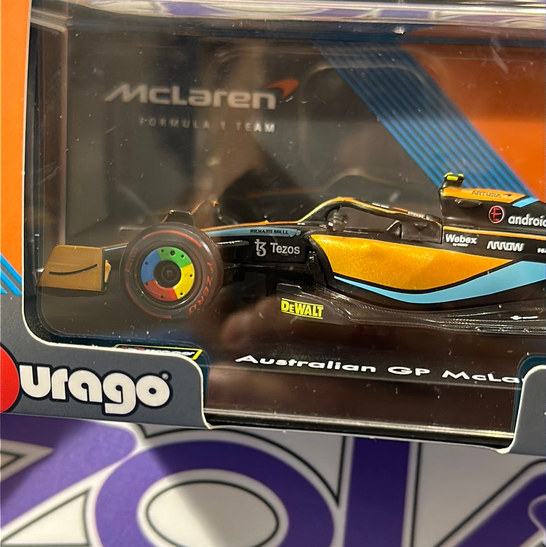 PROMO MCL36 Lando Norris #4 (WITH ACRYLIC/WITHOUT HELMET) 2022