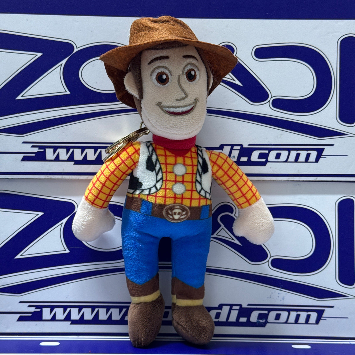 LLAVERO DE PELUCHE TOY STORY MODELO ALEATORIO