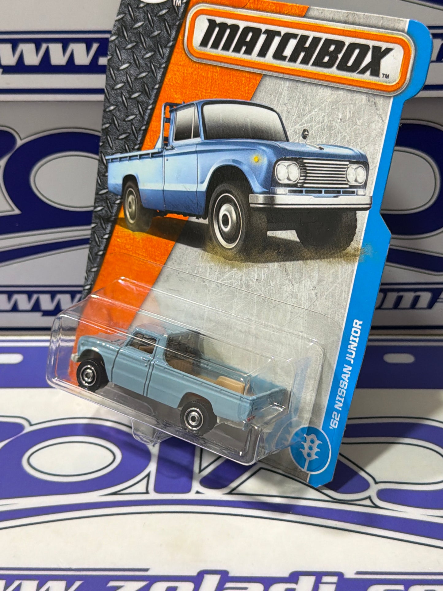 DVK08 62 NISSAN JUNIOR