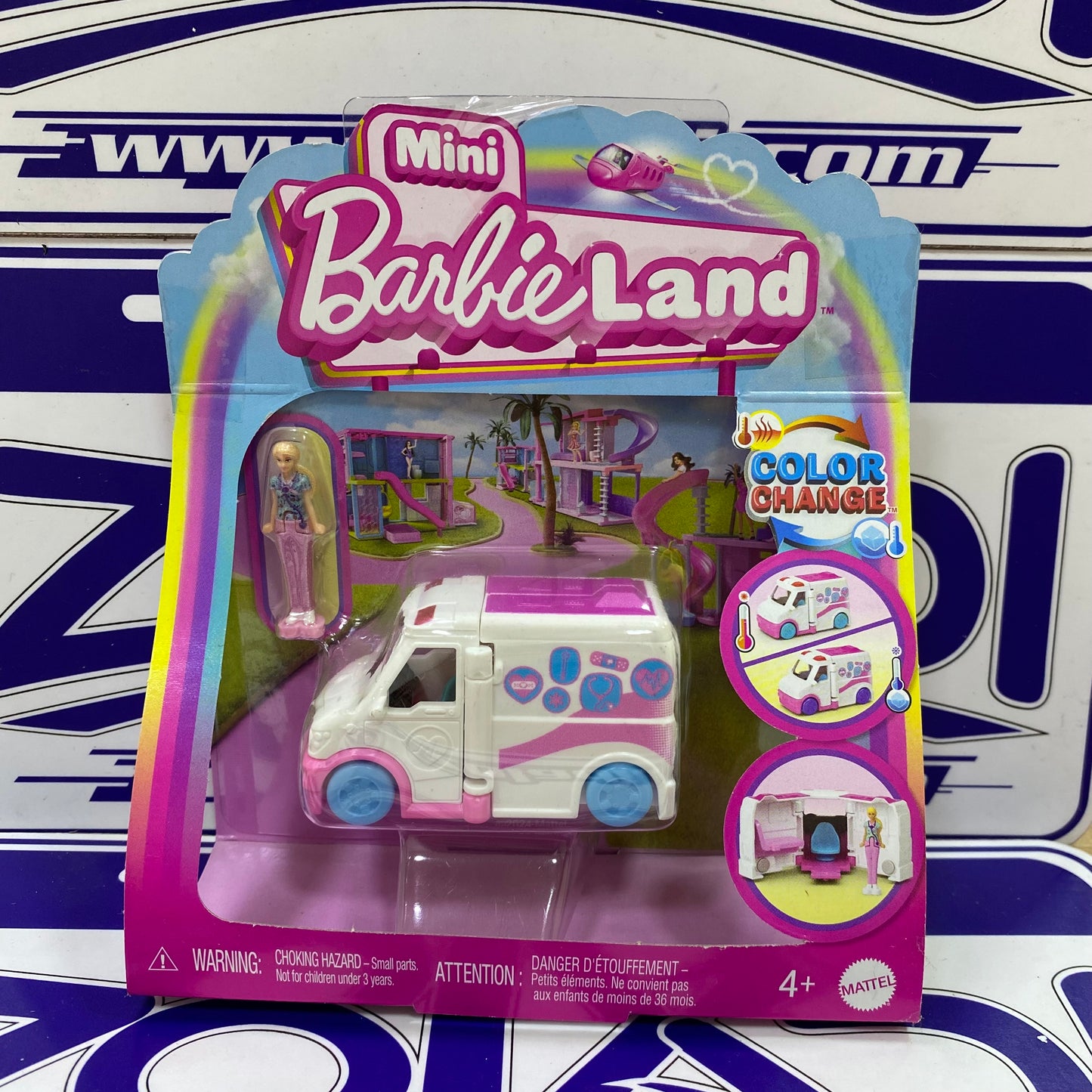 MINI BARBIE LAND CARRO MEDICO