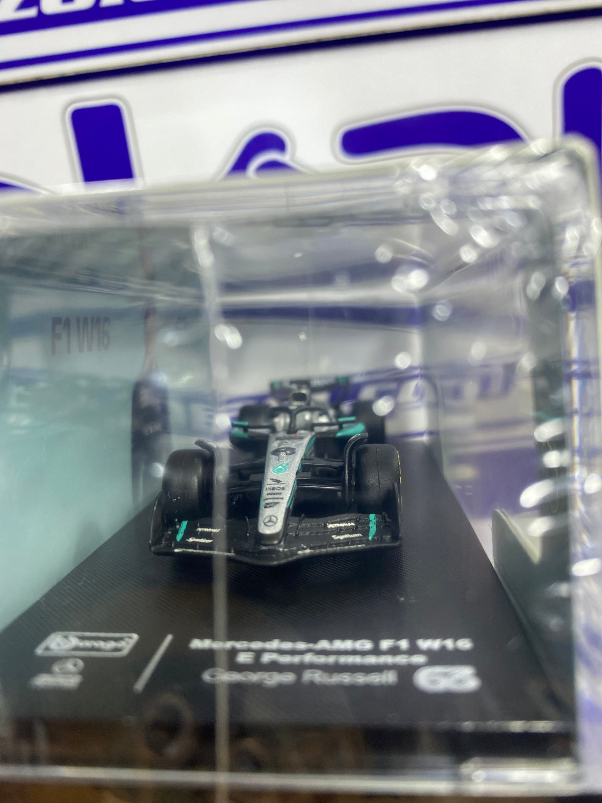 1/64 F1 W16 GEORGE RUSSELL MERCEDES AMG PETRONAS #63