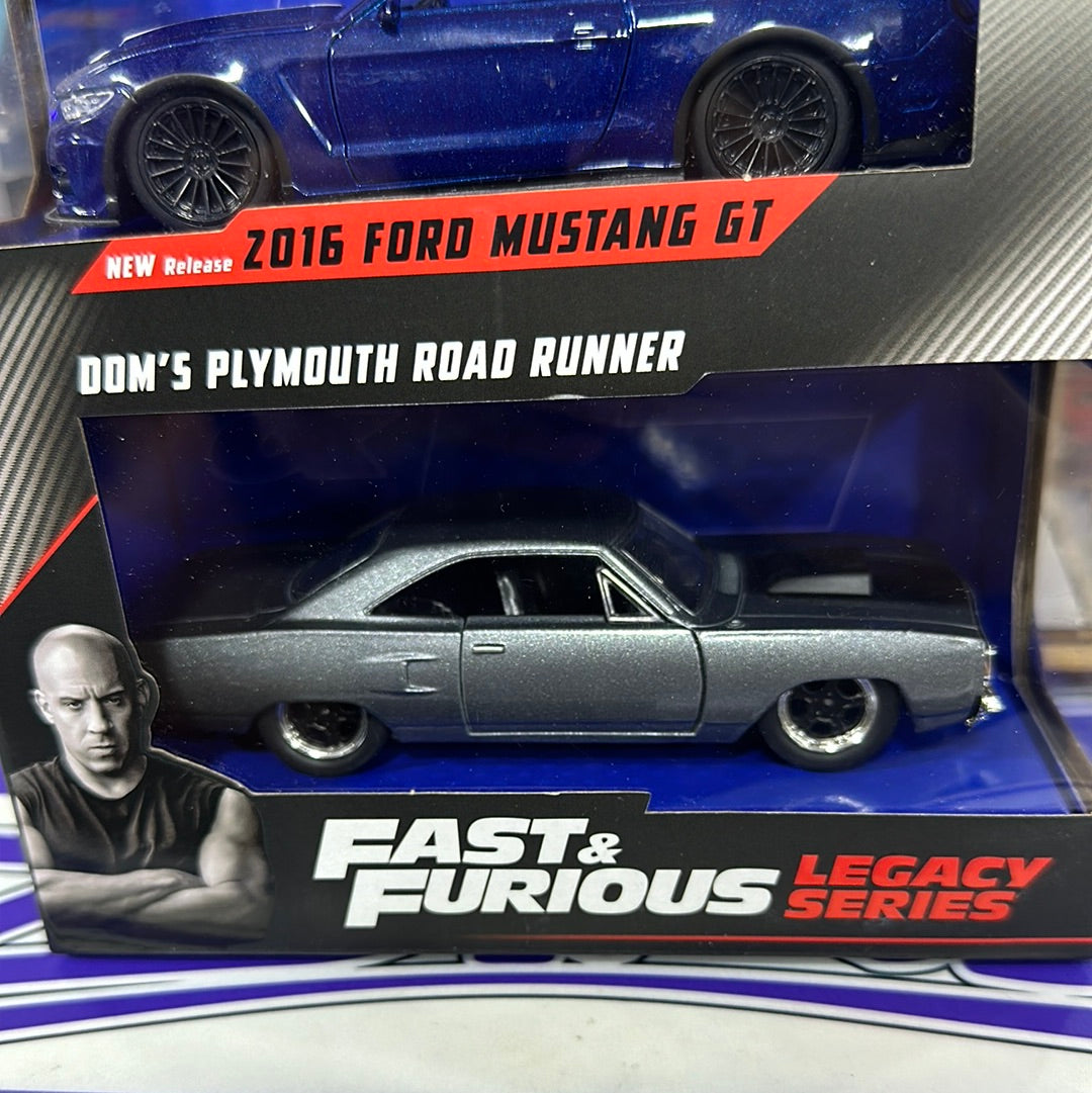 1/32 Ford Mustang Gt + Plymouty Road Runner #34255