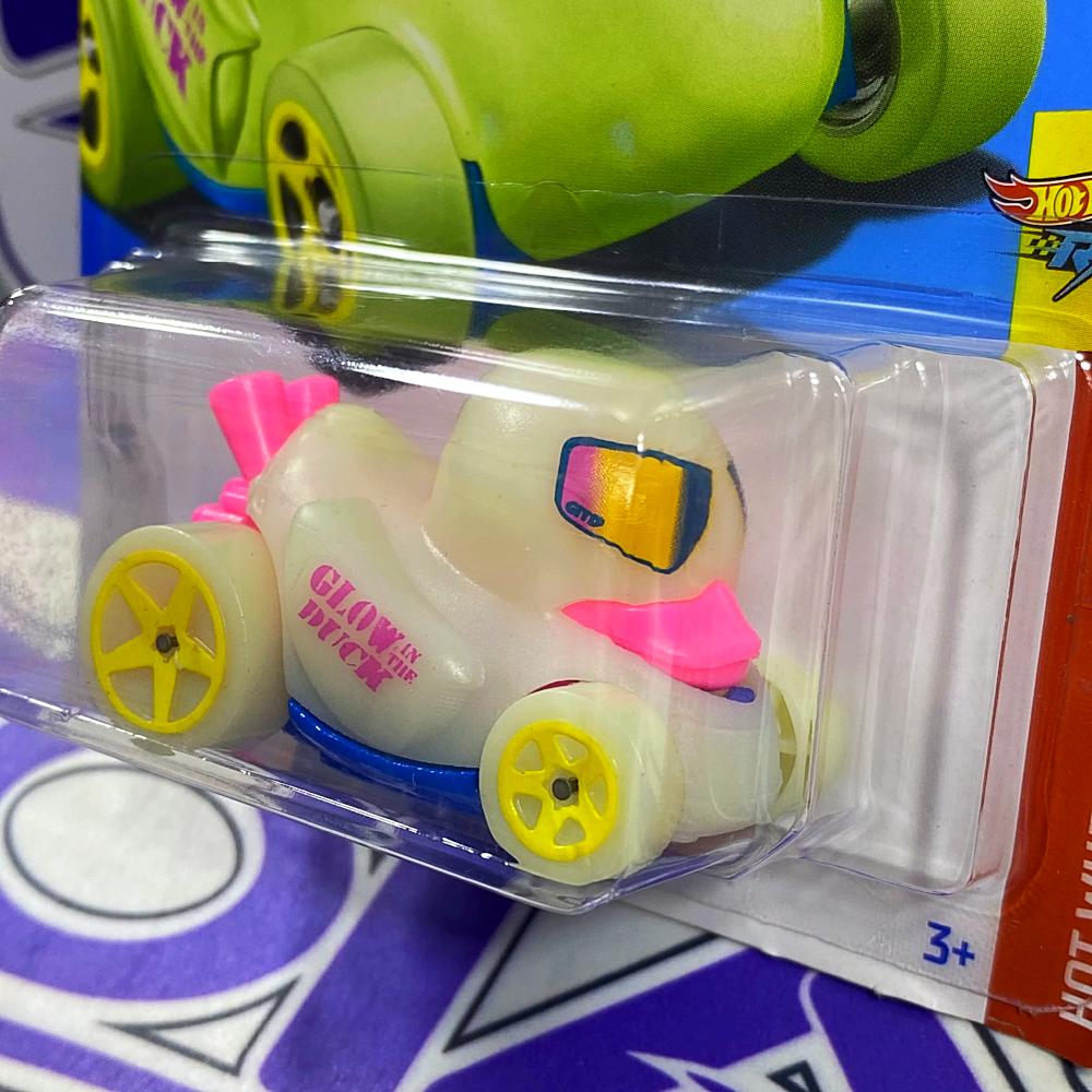 HTC11 DUCK N ROLL