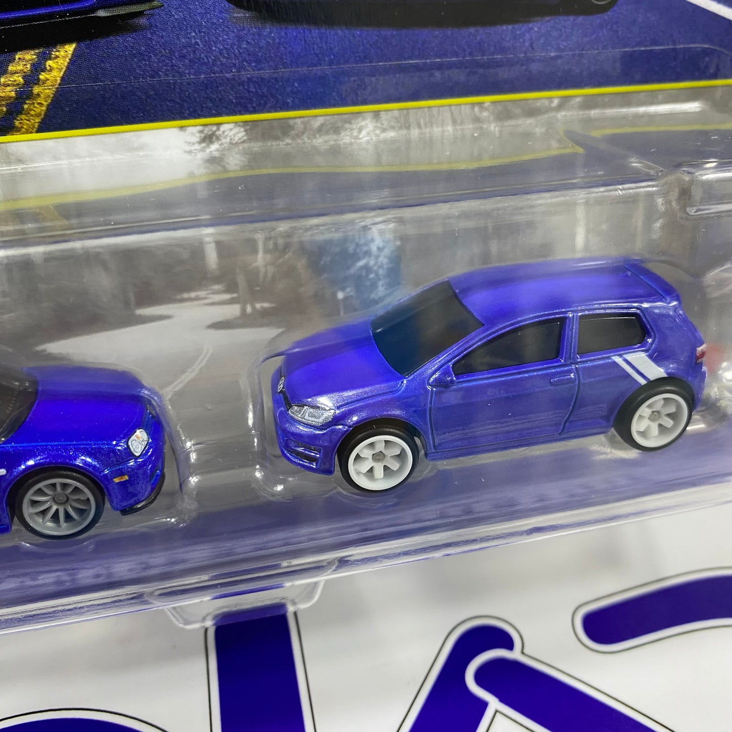 JHW49 2004 VOLKSWAGEN GOLF R32 / VOLKSWAGEN GOLF MK7
