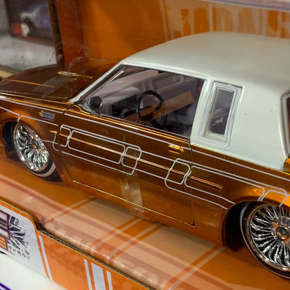 35215 BUICK GRAND NATIONAL 1/24