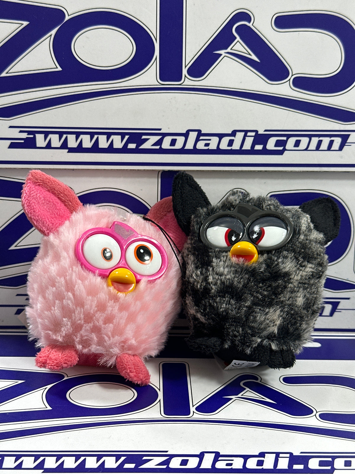 LLAVEROS DE PELUCHE DE FURBY ALEATORIOS