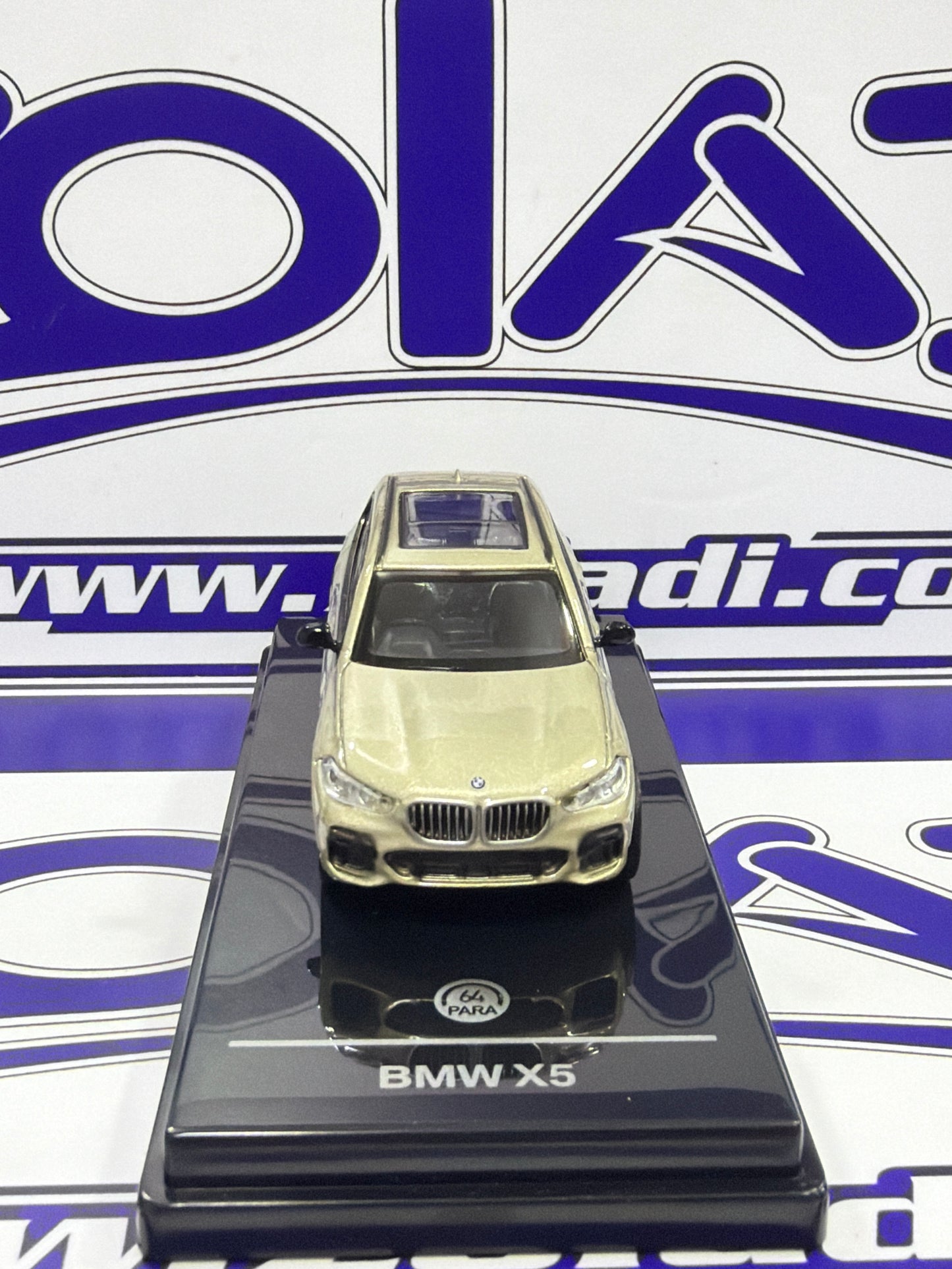 BMW X5 2018 1/64 PARA64