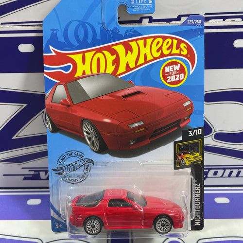 PROMO DEL DÍA: GHB56 Mazda Savanna