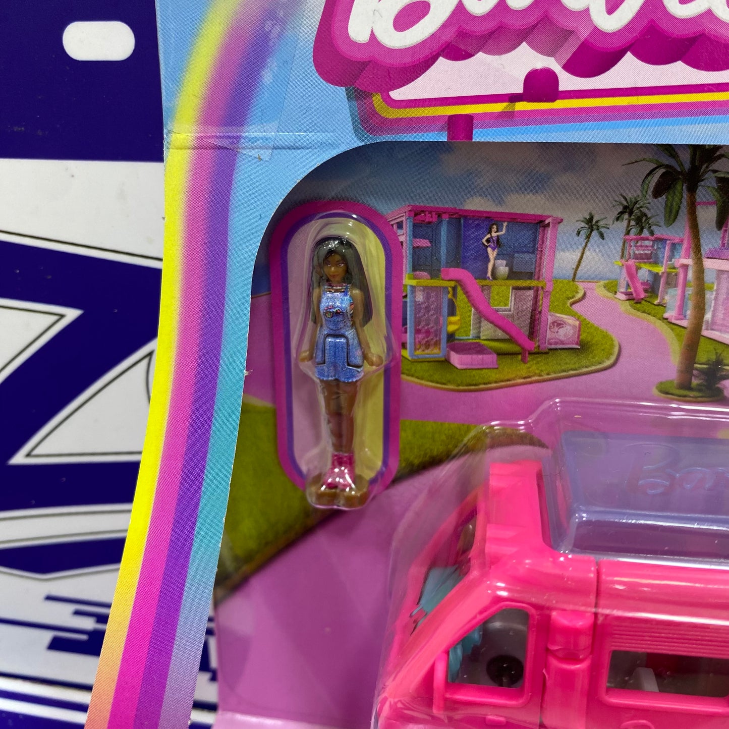 MINI BARBIE LAND CAMPER