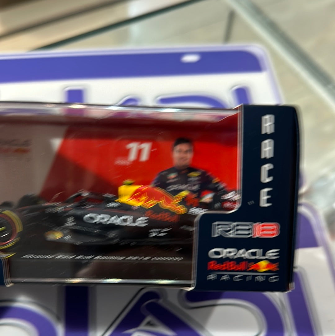 RB18 Sergio Perez #11 RedBull (CON ACRILICO/SIN CASCO) 2022