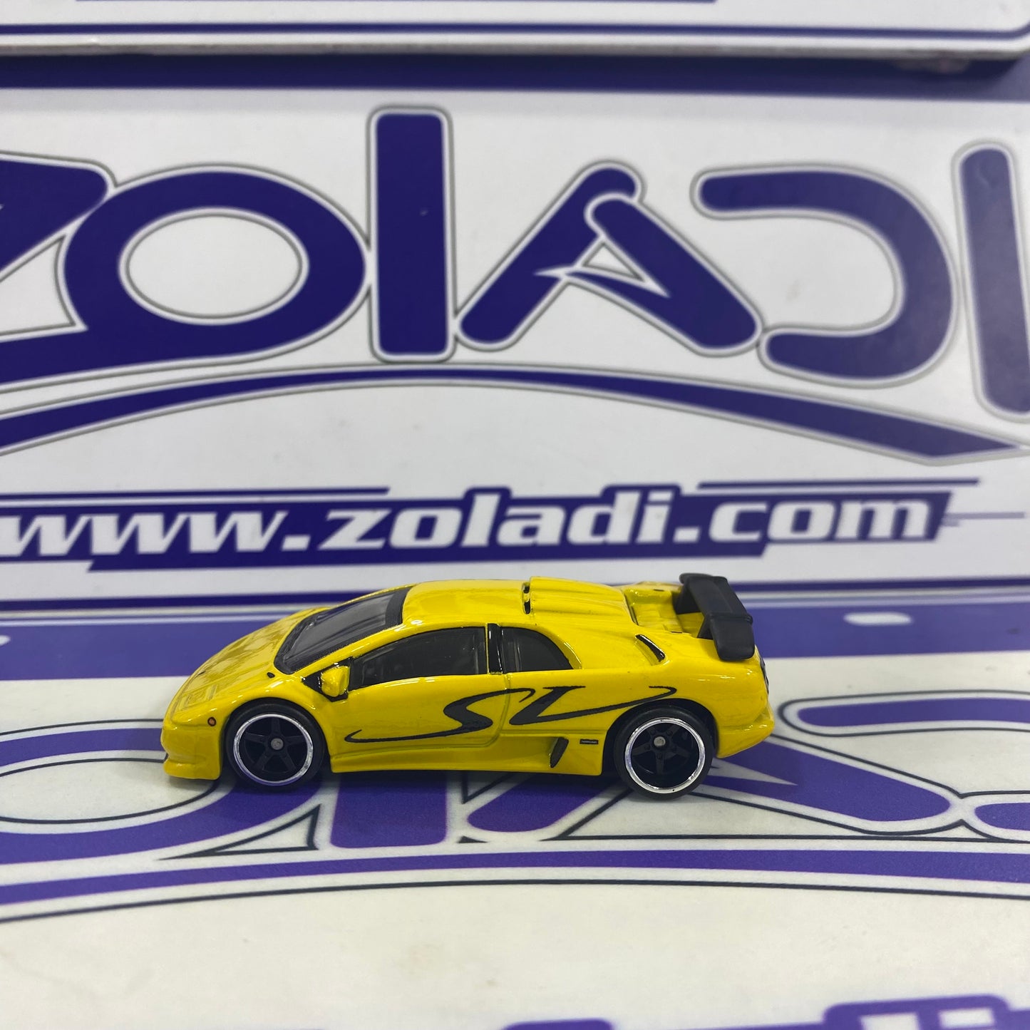 SU LAMBORGHINI DIABLO SV