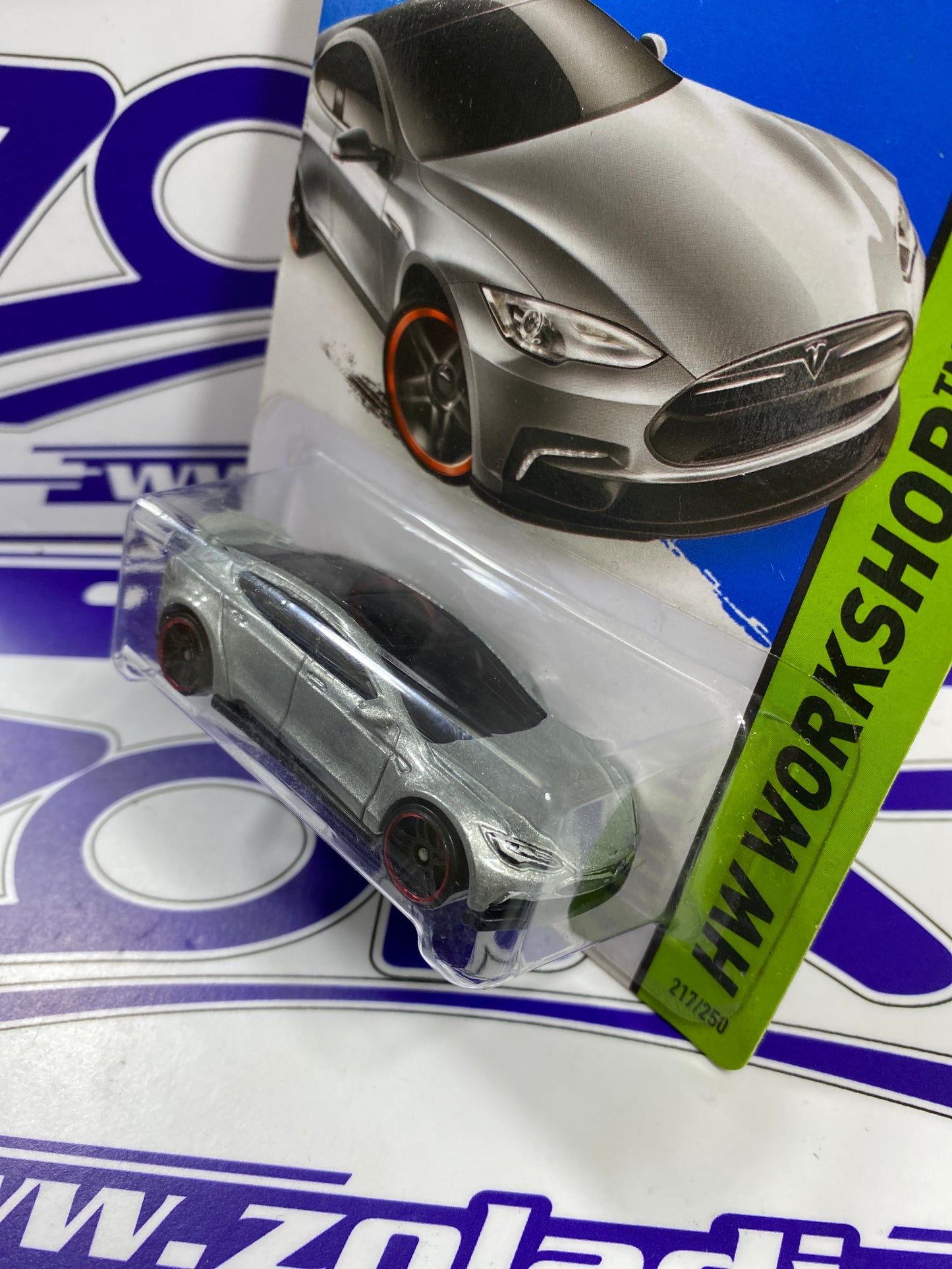 CFH03 TESLA MODEL S