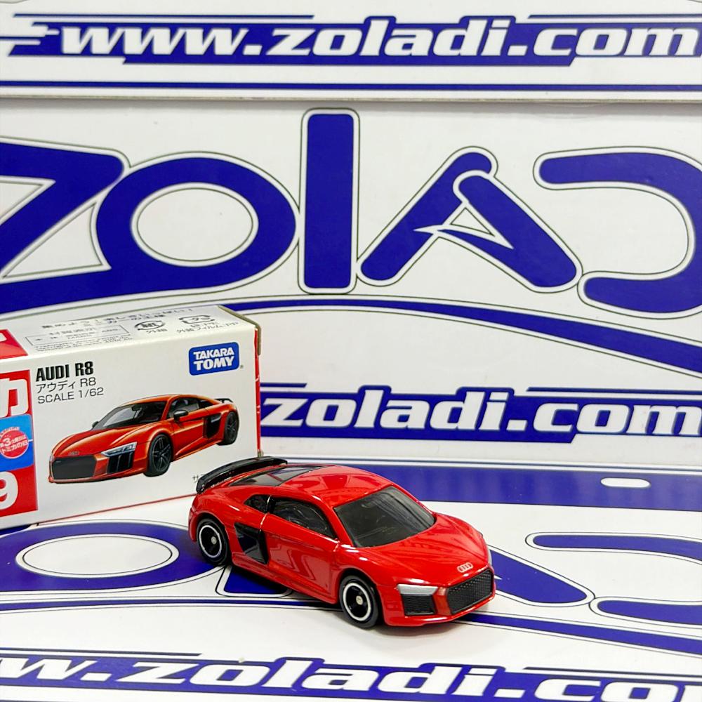 39 AUDI R8 TAKARA TOMY