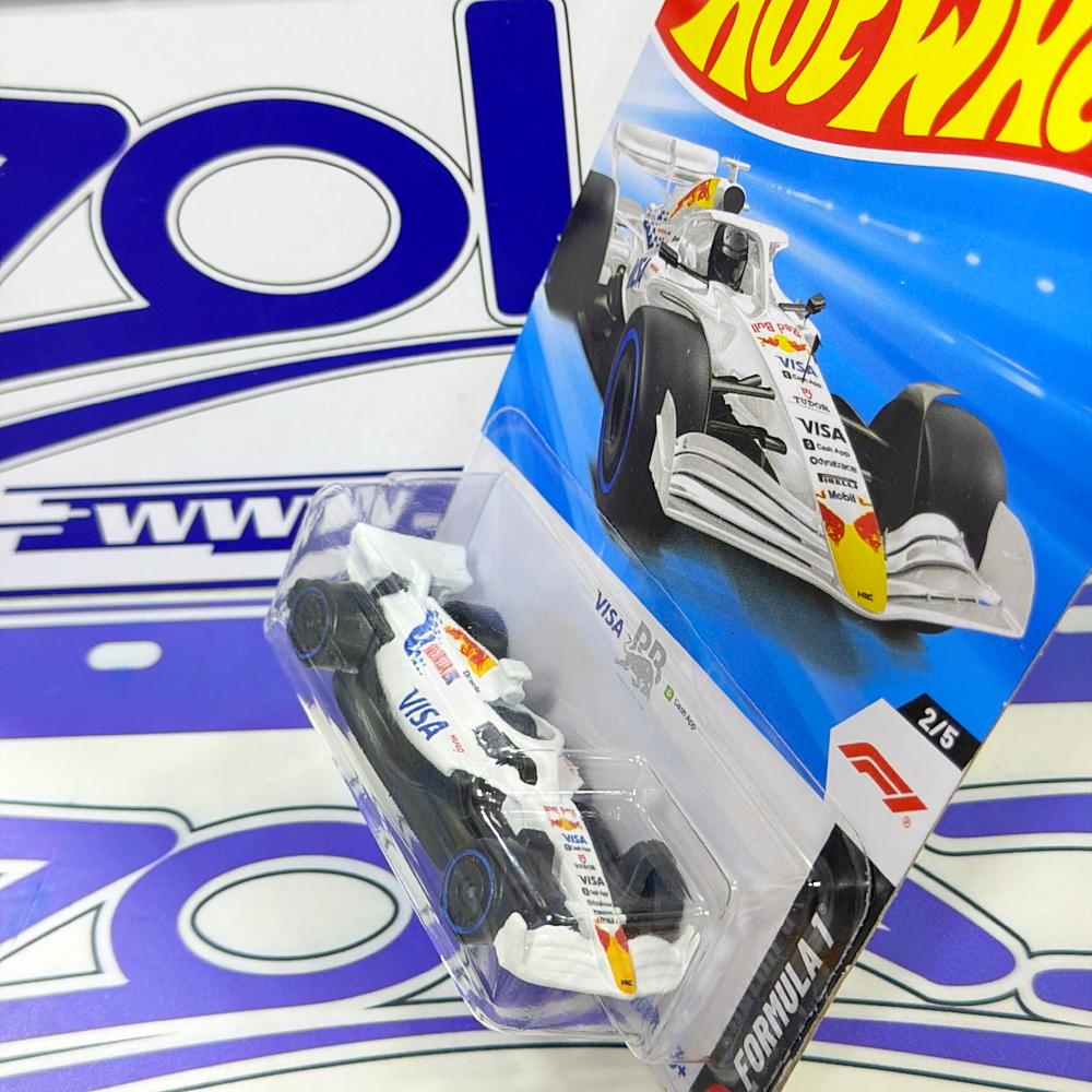 JJJ35 VISA CASH APP RACING BULLS F1 TEAM