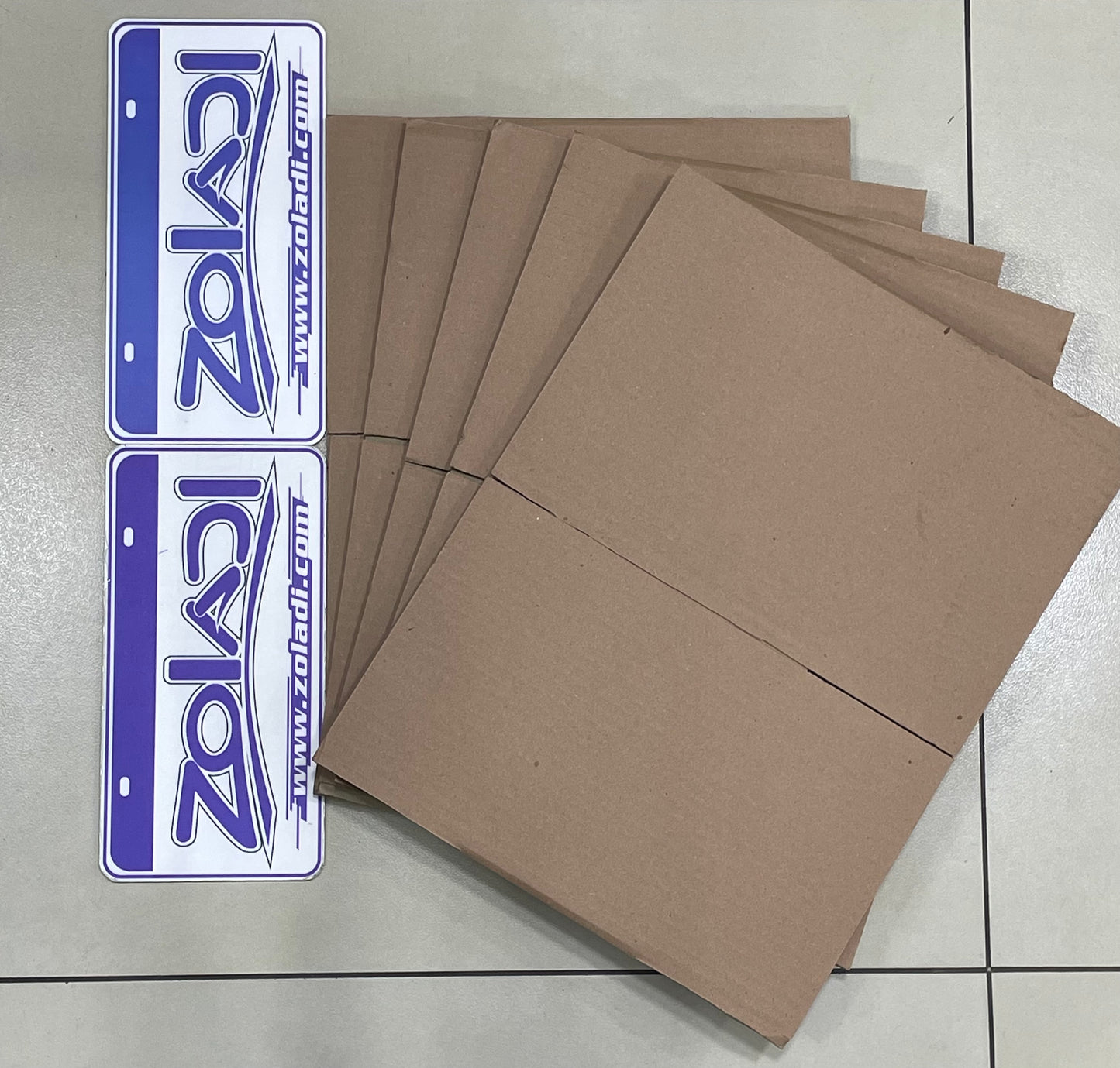 5 CAJAS DE CARTÓN 22X20X12