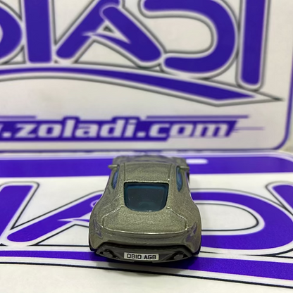 SU ASTON MARTIN DB10