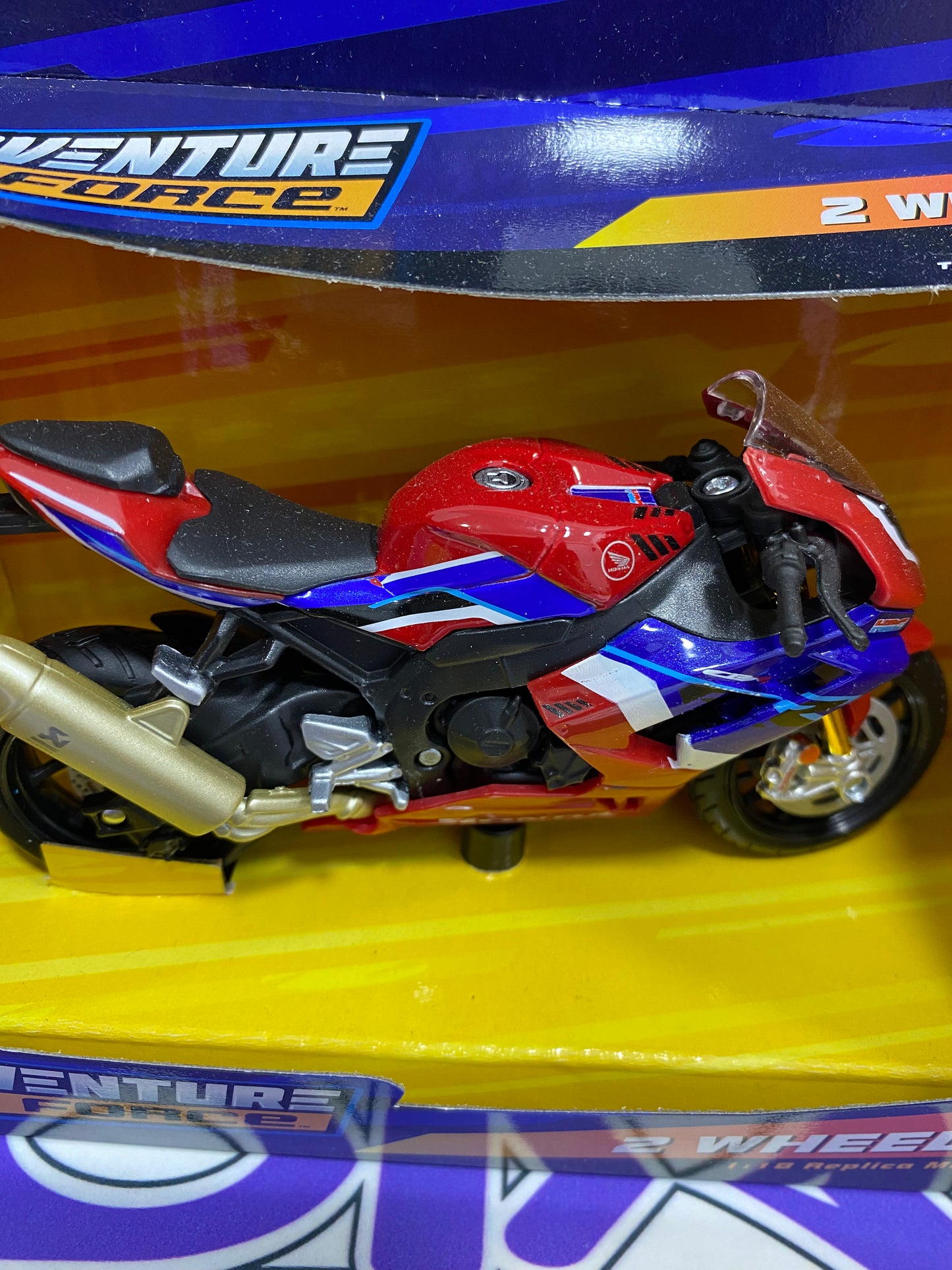 12327 HONDA CBR 1000RR FIREBBLADE SP 1/18