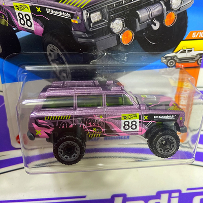 HYW95 1988 JEEP WAGONEER