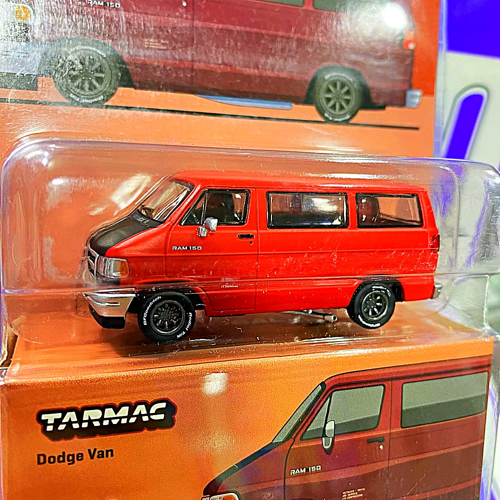 TARMAC DODGE VAN