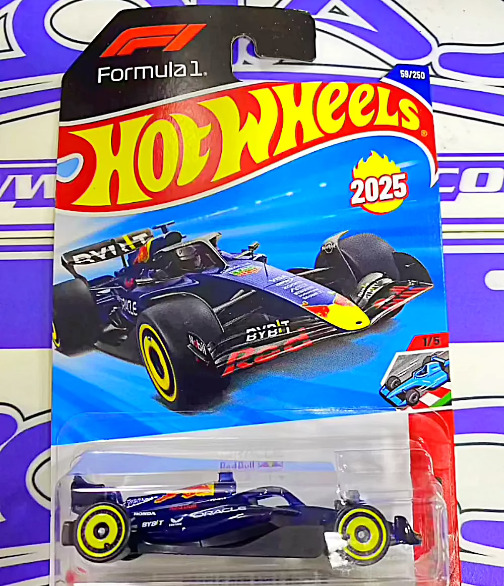 Redbull Formula1 Oracle Verstappen Perez Zoladi Hotwheels