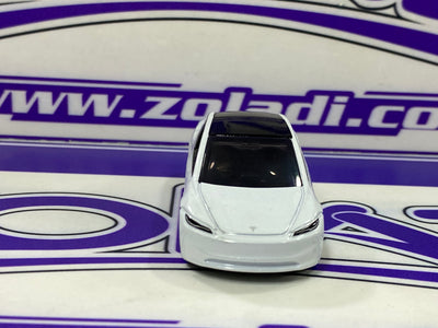 SU TESLA MODEL 3