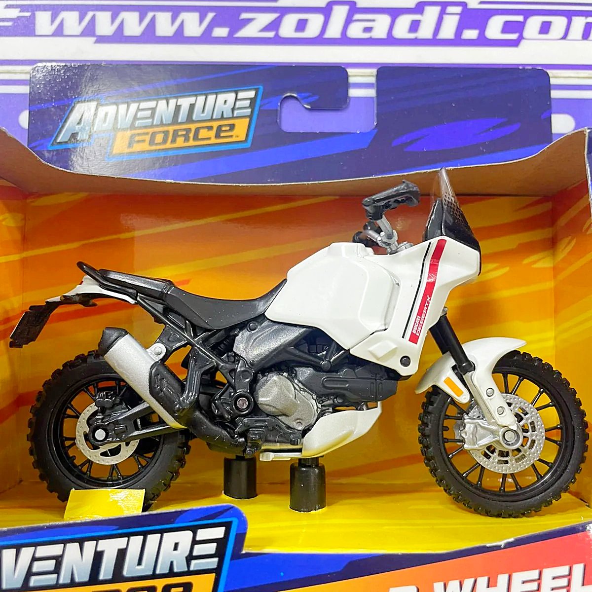 12420 1/18 ADVENTURE FORCE  DUCATI DESERTX