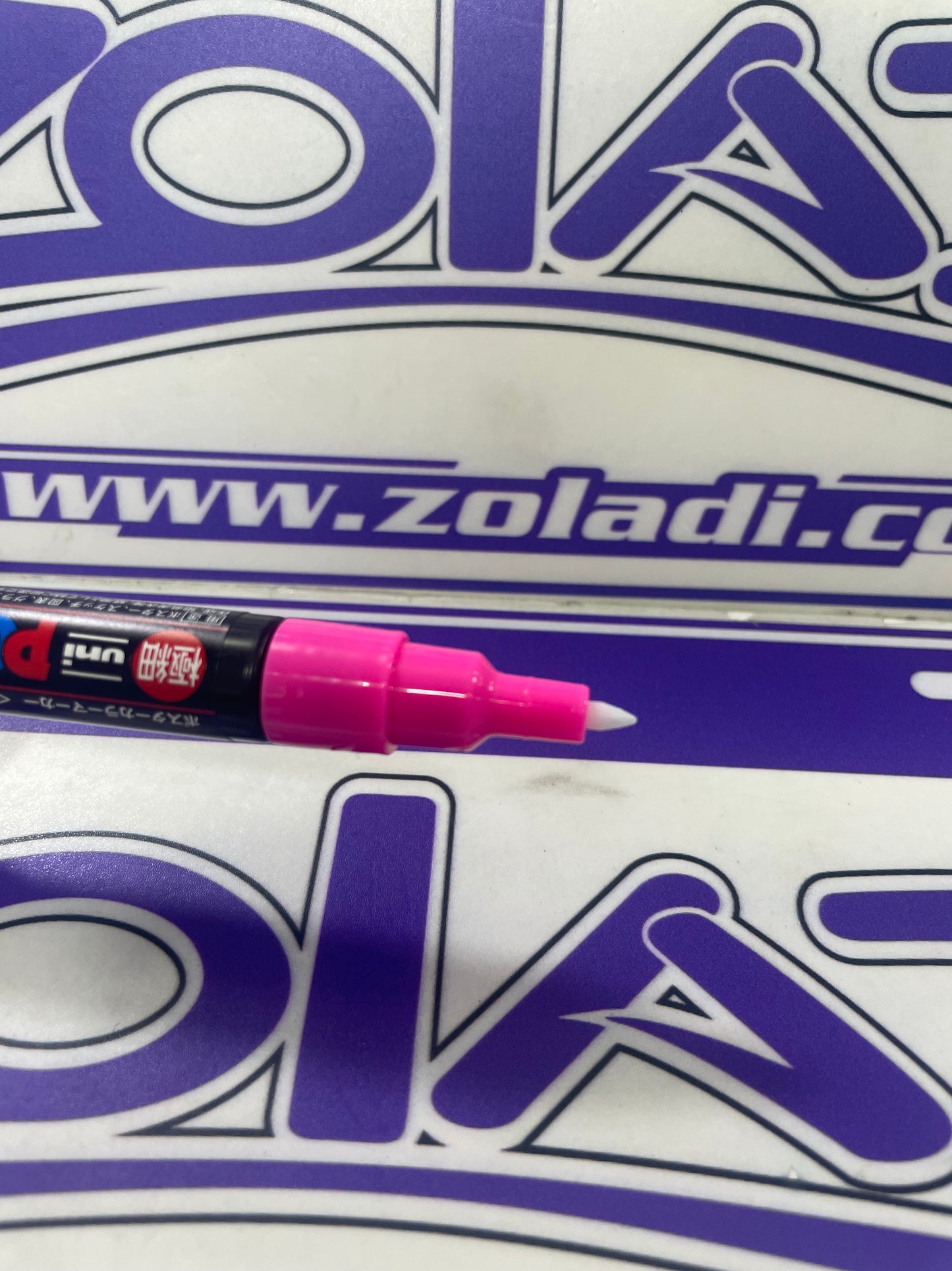 PC-1M POSCA SET DE 8 COLORES 0.7mm