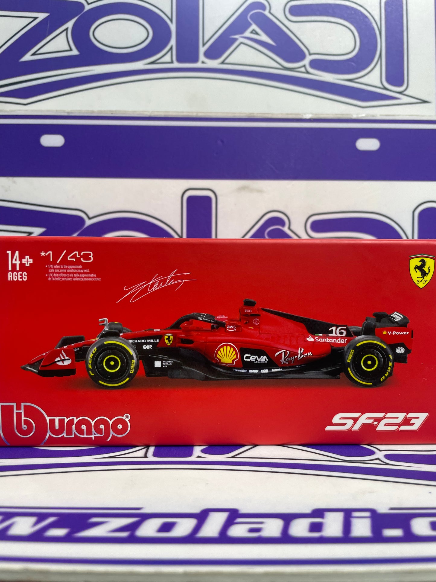 02416 SF23  LECLERC #16 FERRARI ( CON ACRÍLICO Y CASCO)