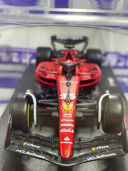 02416 SF23  LECLERC #16 FERRARI ( CON ACRÍLICO Y CASCO)