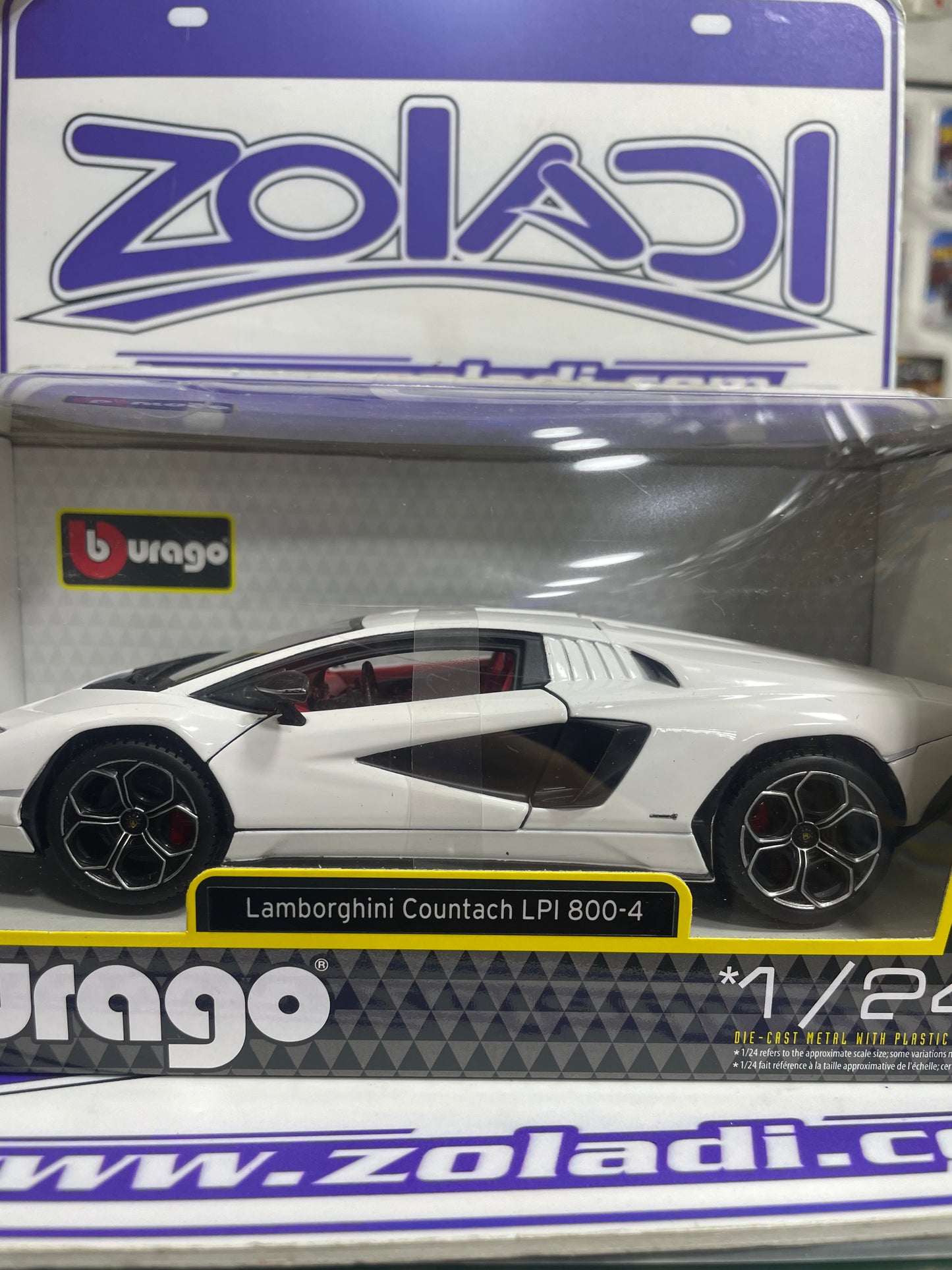 LAMBORGHINI COUNTACH LPI 800-4 1/24