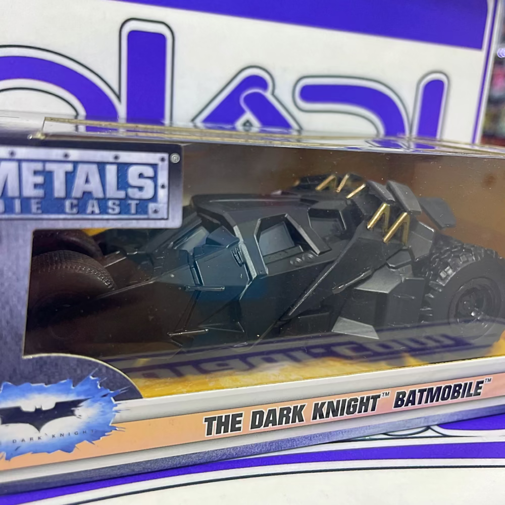 98232 THE DARK KNIGHT BATMOBILE