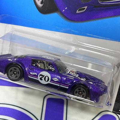 HKK49 PONTIAC FIREBIRD